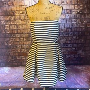 Super cute blue and white dress size L